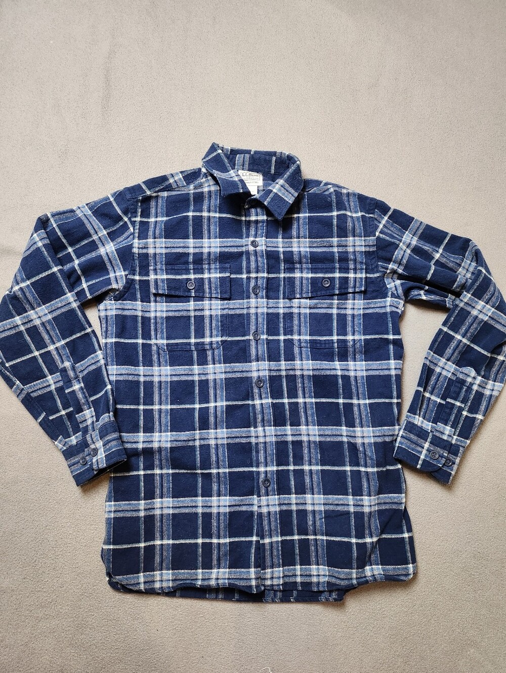 L.L.Bean Slightly Fitted Flannel Shirt Medium Blue Plaid